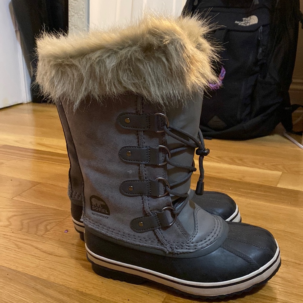 Sorel waterproof snow boots
